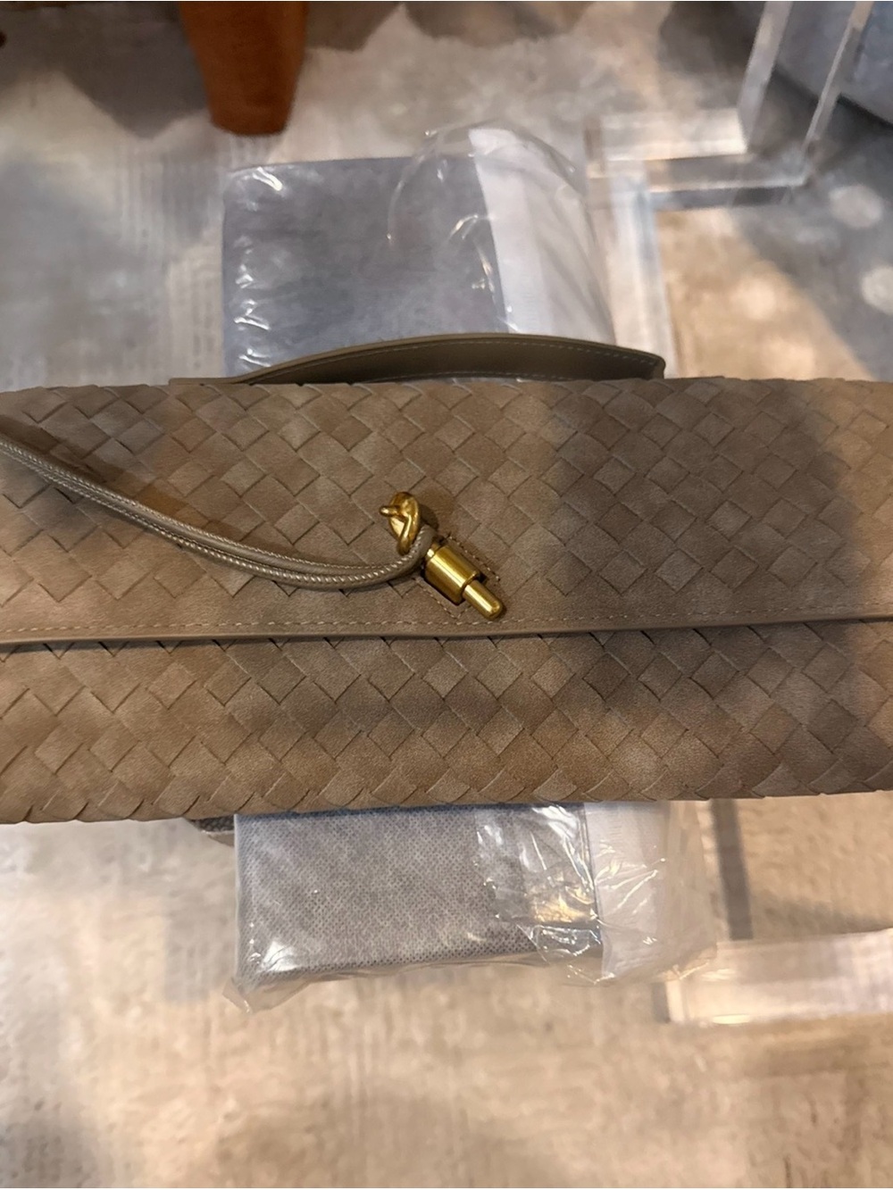 NWT Tan Woven Suede Top-Handle Clutch in Taupe Gold Accents Stunning Must Have! - Picture 3 of 3